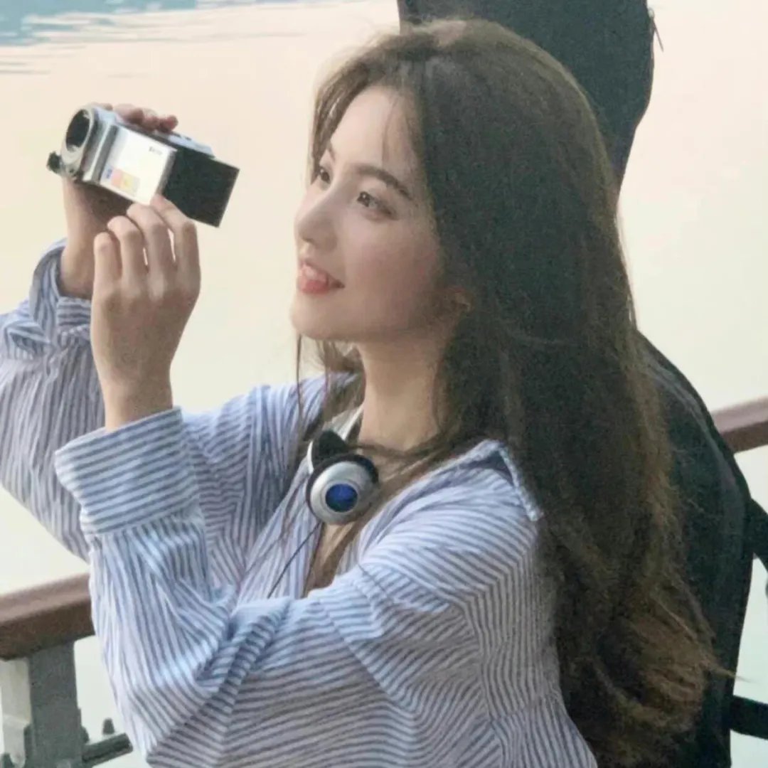 幸运偏爱不被定义的她